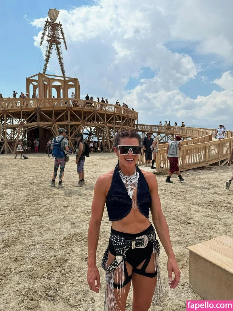 Danica Patrick Onlyfans Photo Gallery 