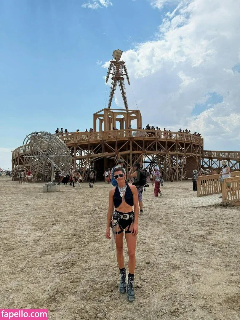 Danica Patrick Onlyfans Photo Gallery 