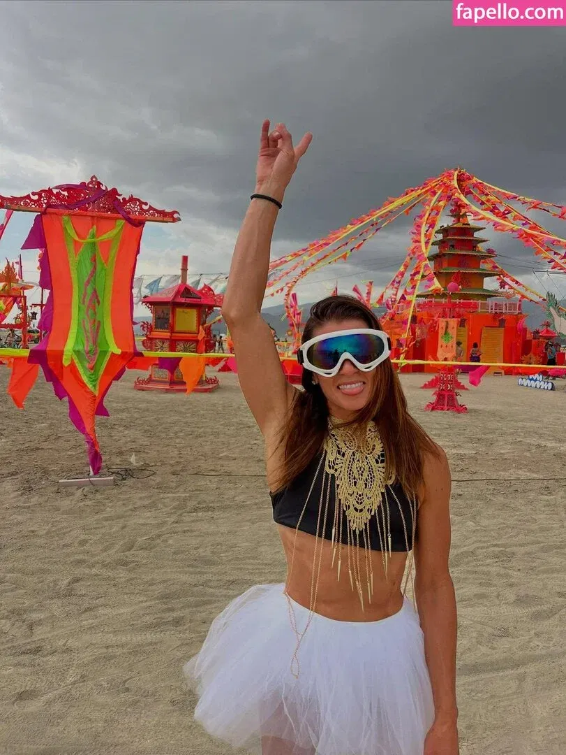 Danica Patrick Onlyfans Photo Gallery 