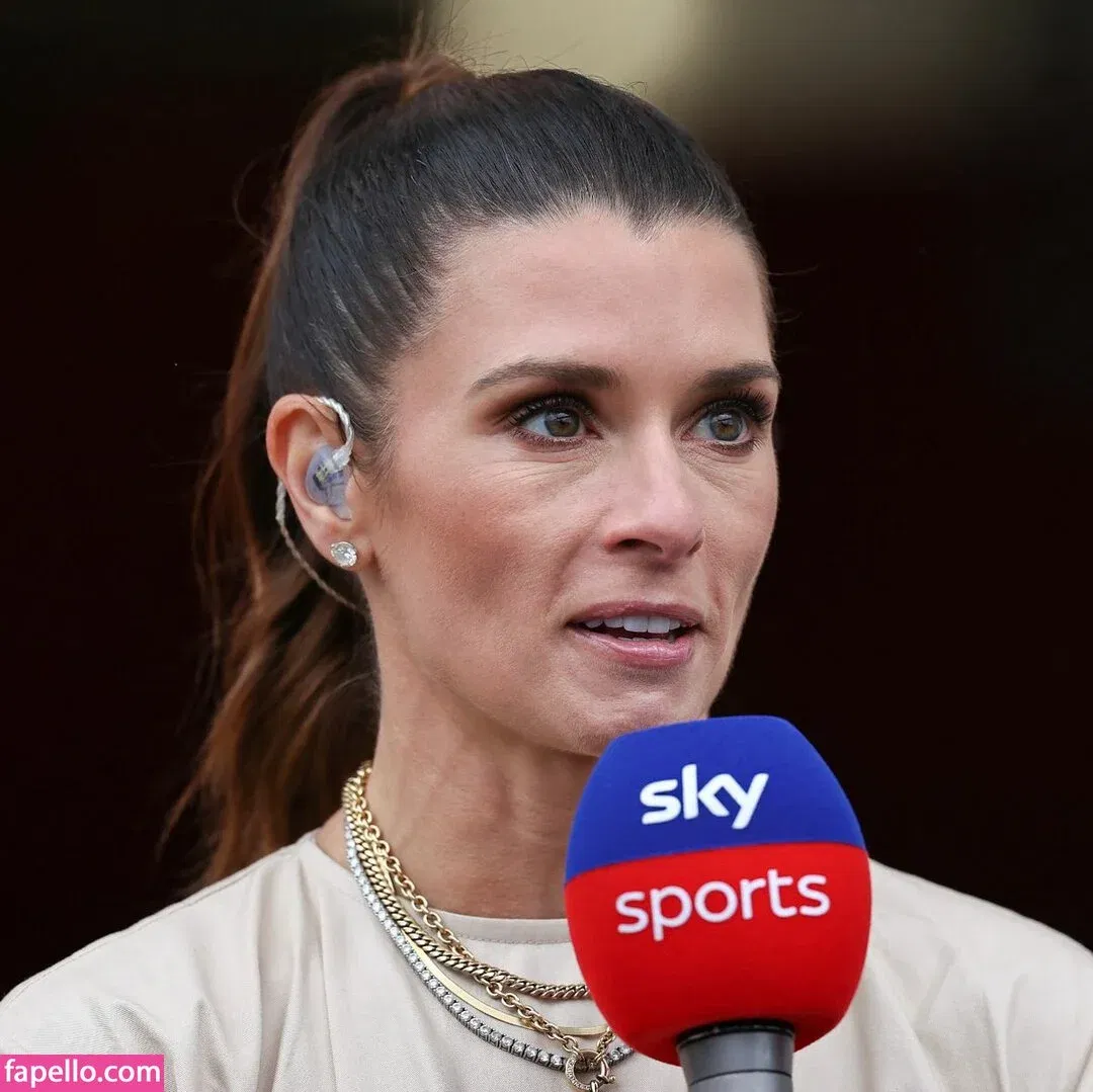 Danica Patrick Onlyfans Photo Gallery 