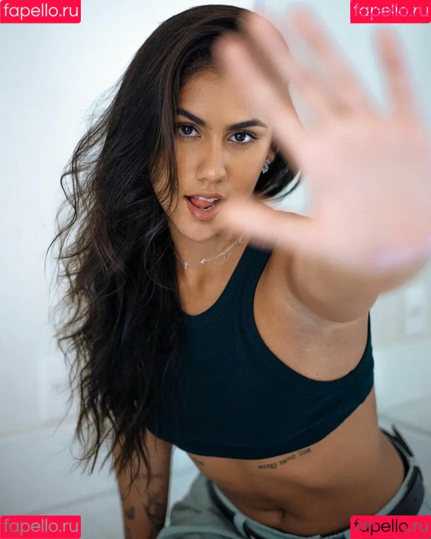 Julia Britz Onlyfans Photo Gallery 