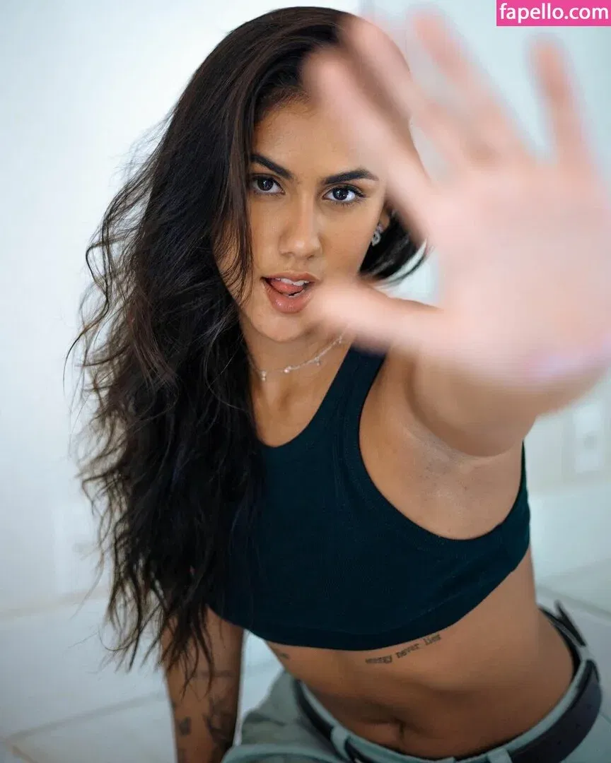 Julia Britz Onlyfans Photo Gallery 