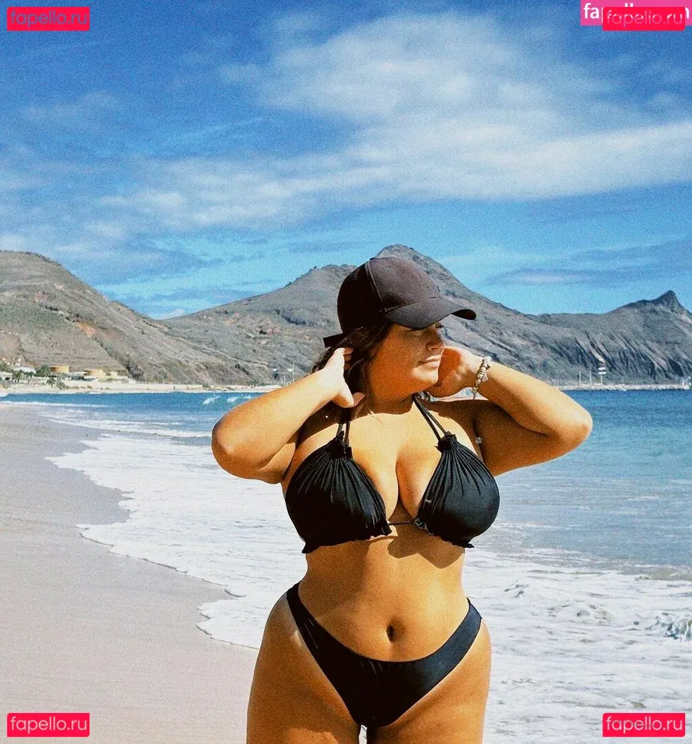 Laura Benedito Onlyfans Photo Gallery 