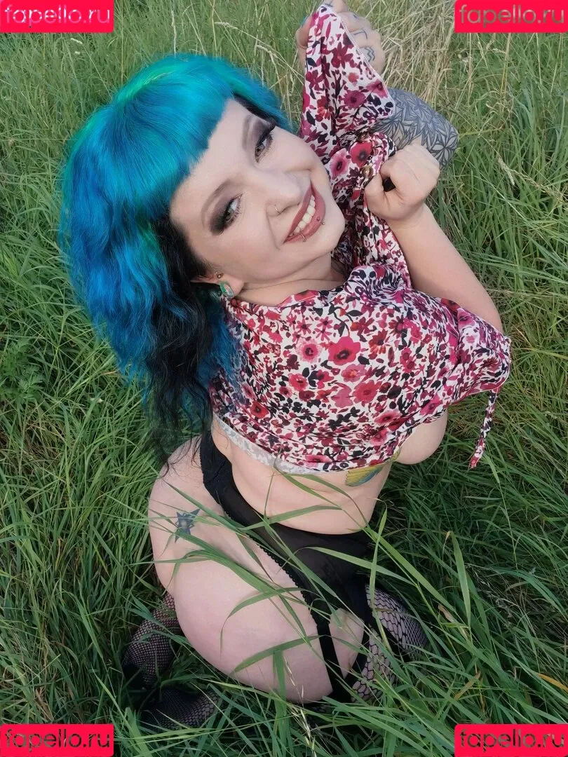 MieZi.ChibiChan Onlyfans Photo Gallery 