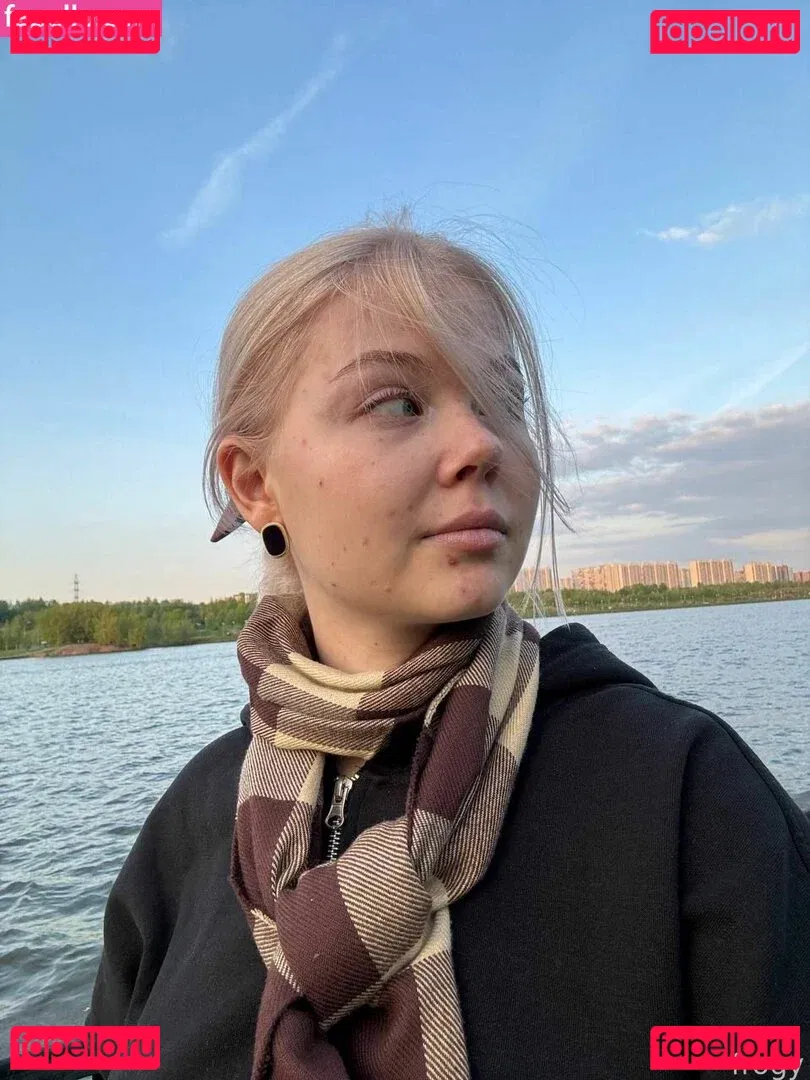 froggggy Onlyfans Photo Gallery 