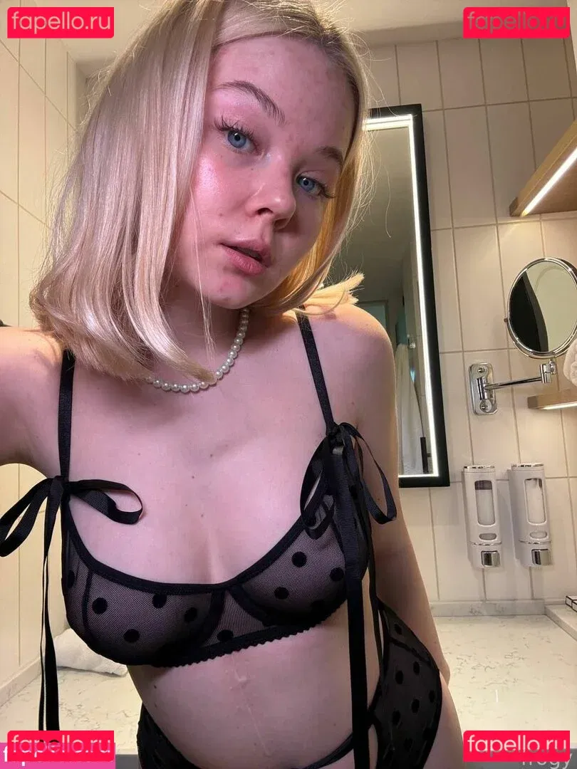 froggggy Onlyfans Photo Gallery 