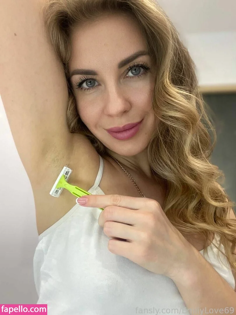 EmilyLove69 Onlyfans Photo Gallery 