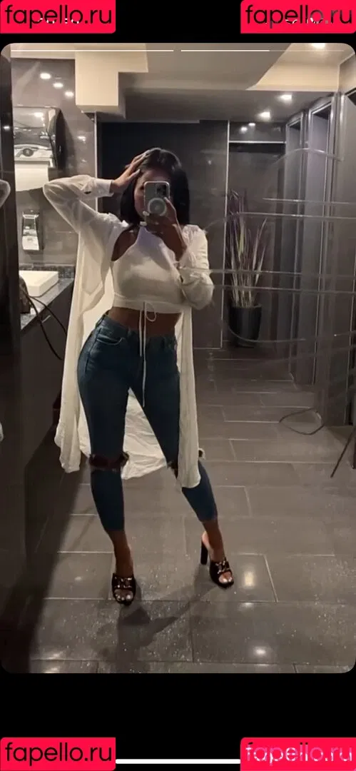 Maryhakiki Onlyfans Photo Gallery 
