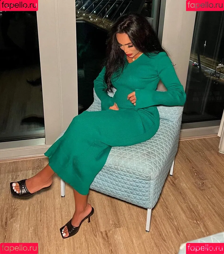 Maryhakiki Onlyfans Photo Gallery 