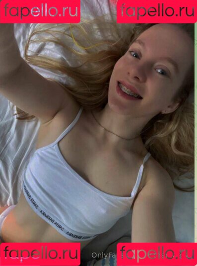 estherbabyy Onlyfans Photo Gallery 