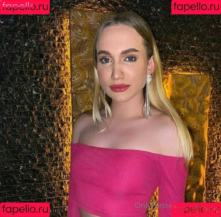 the_girl_you_need Onlyfans Photo Gallery 