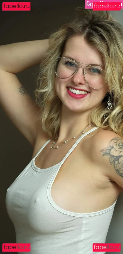 inaacoladaa Onlyfans Photo Gallery 