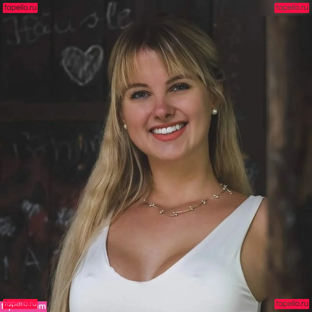 inaacoladaa Onlyfans Photo Gallery 