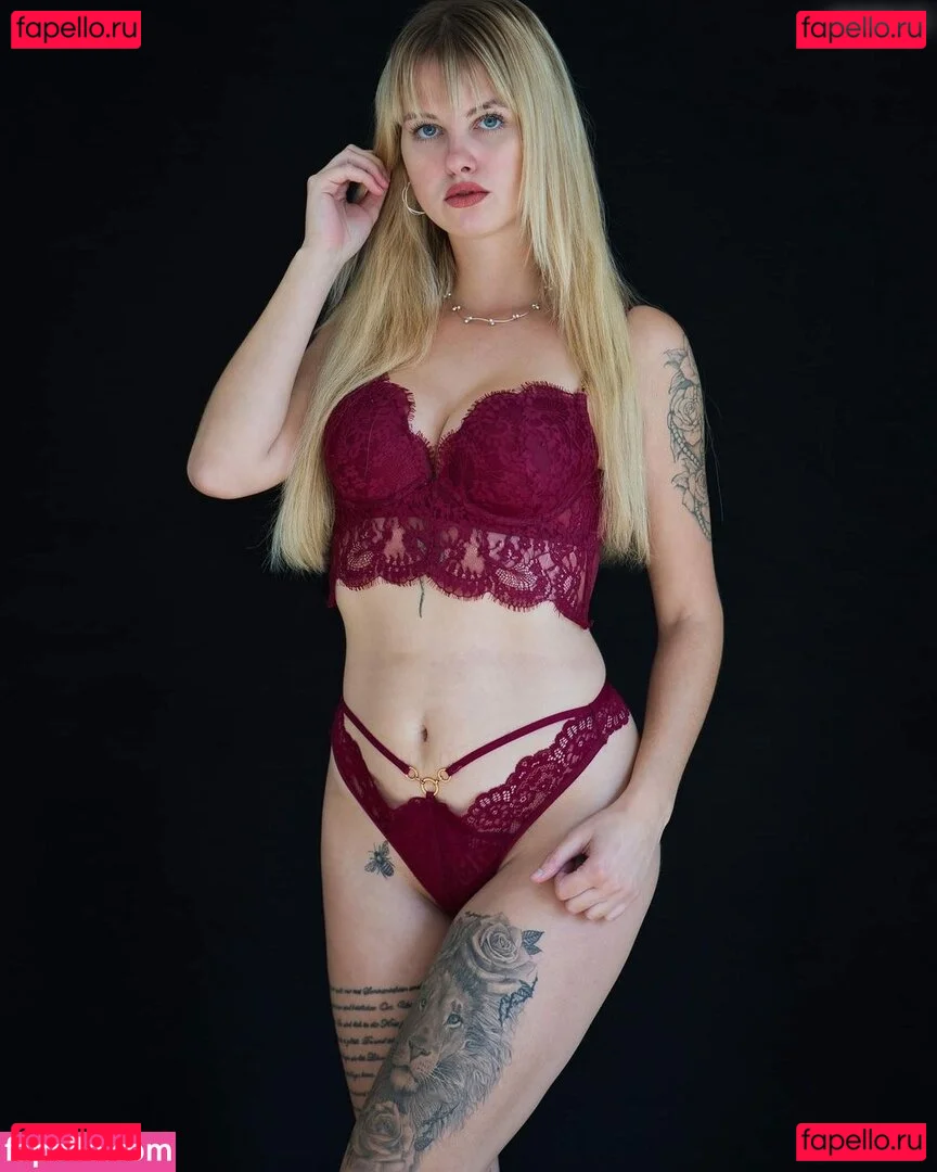 inaacoladaa Onlyfans Photo Gallery 