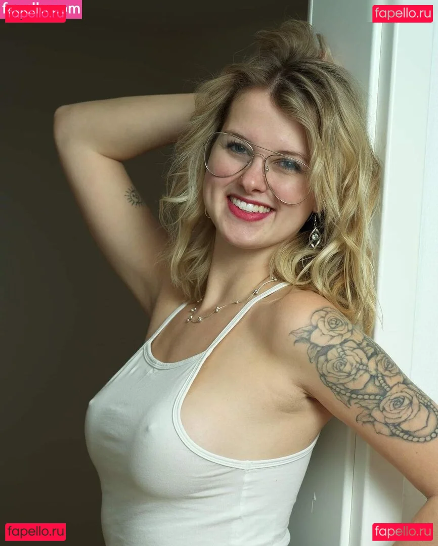 inaacoladaa Onlyfans Photo Gallery 