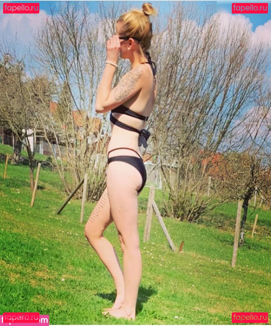 inaacoladaa Onlyfans Photo Gallery 