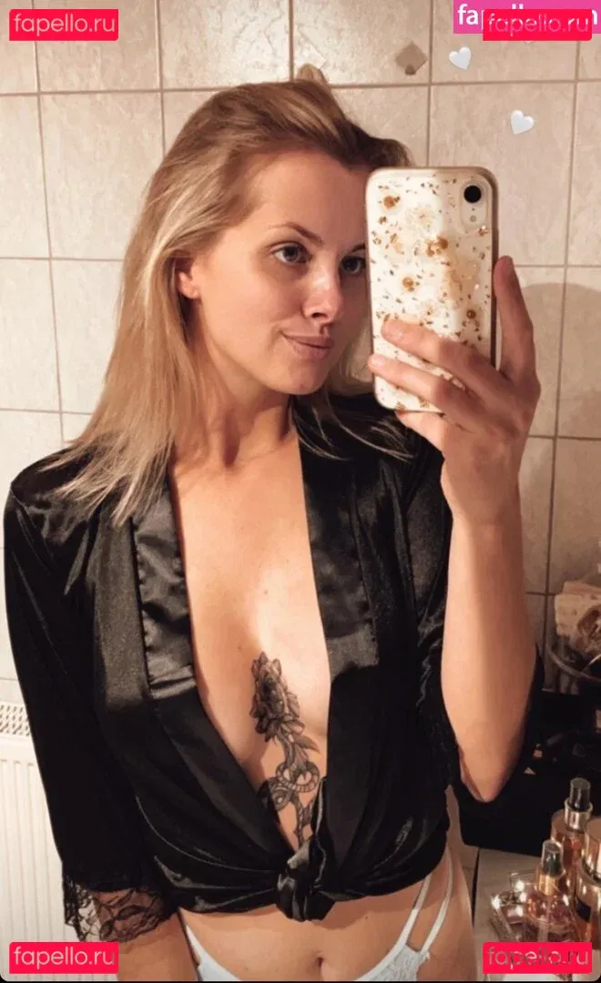 inaacoladaa Onlyfans Photo Gallery 