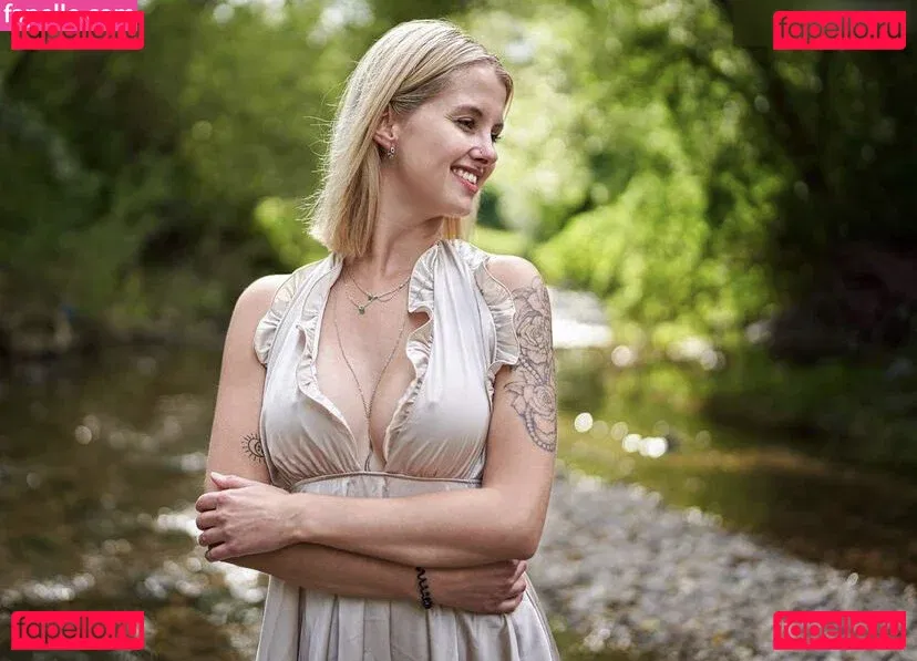 inaacoladaa Onlyfans Photo Gallery 