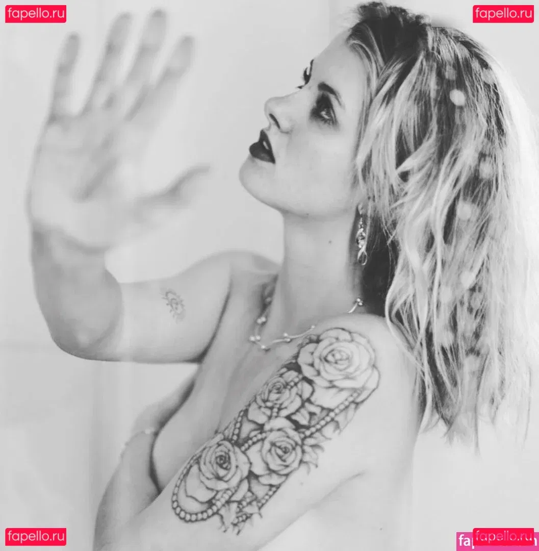 inaacoladaa Onlyfans Photo Gallery 