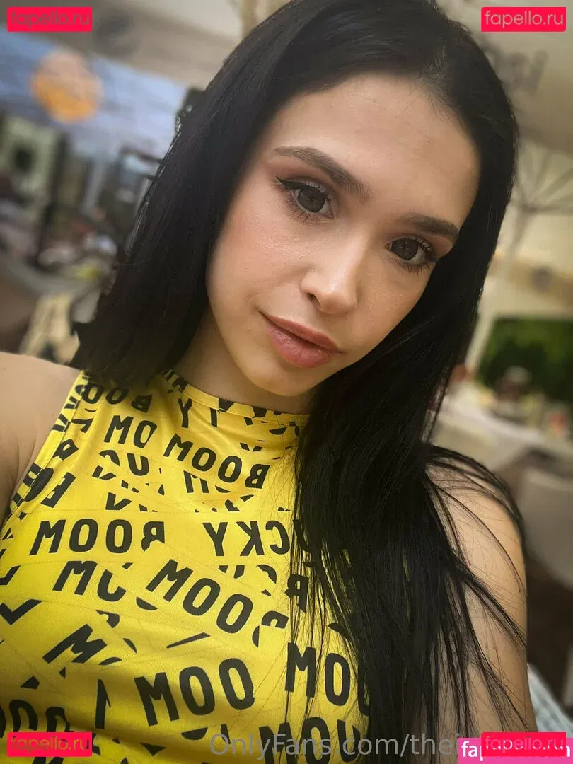 yanakoka Onlyfans Photo Gallery 