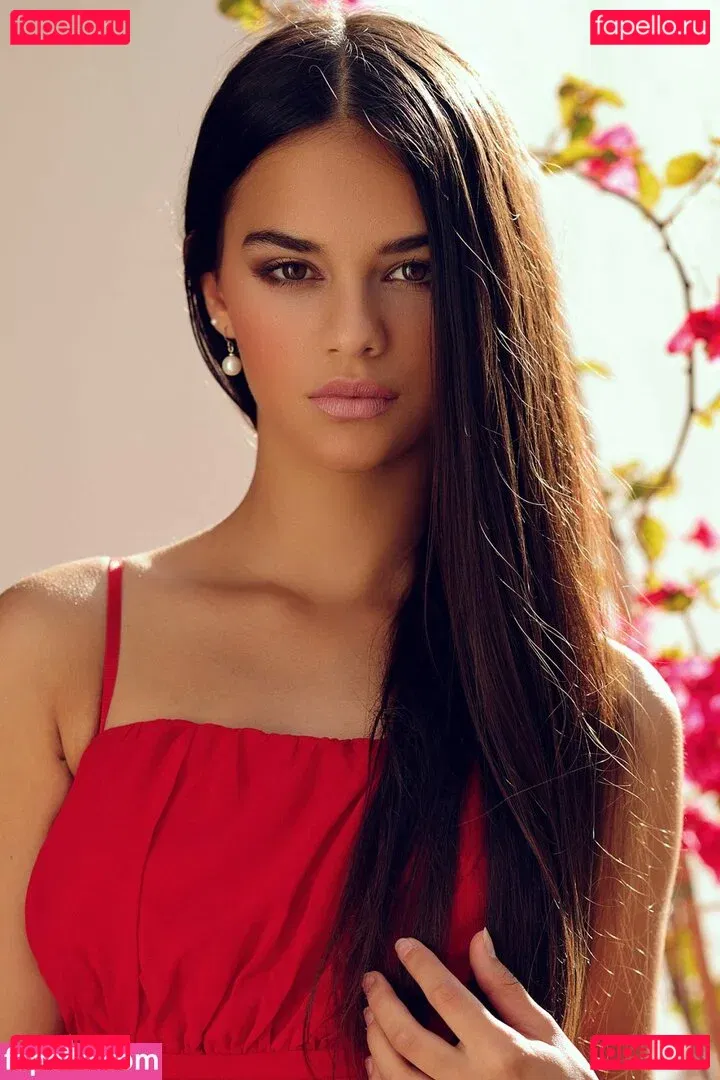 Alessandra Nadia Onlyfans Photo Gallery 