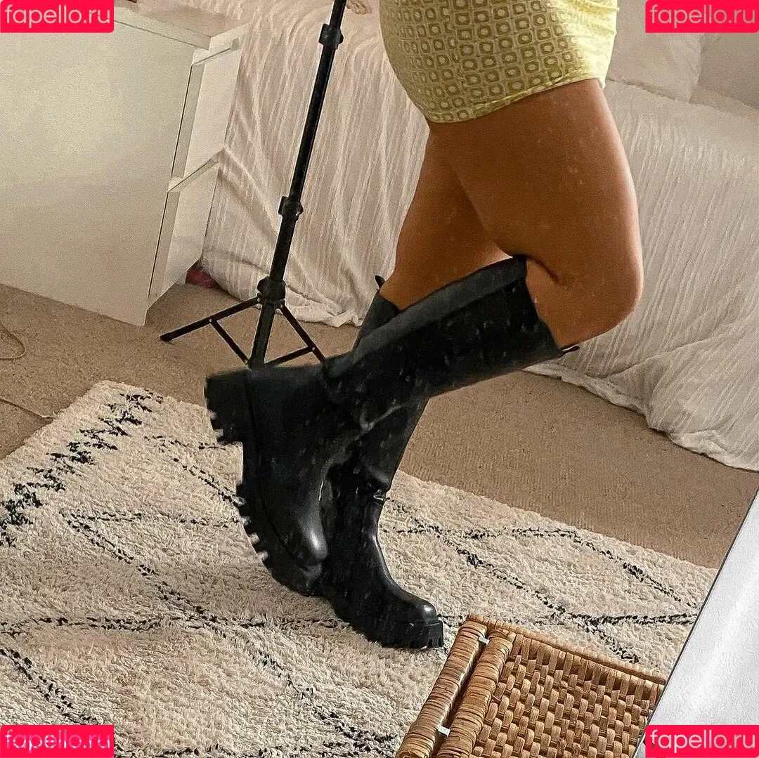 basicallycatx Onlyfans Photo Gallery 