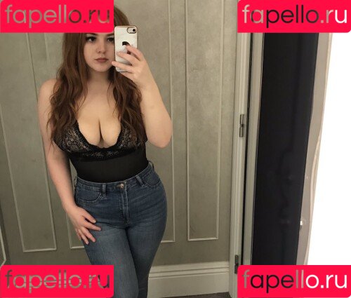 basicallycatx Onlyfans Photo Gallery 