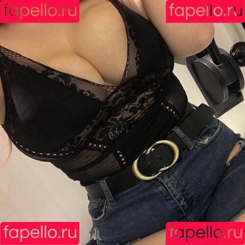 basicallycatx Onlyfans Photo Gallery 