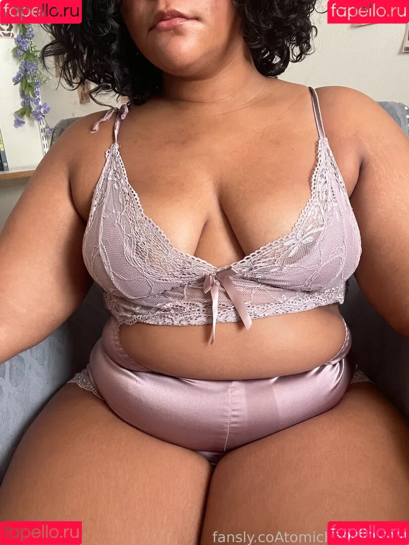 AtomicHoneyBee Onlyfans Photo Gallery 