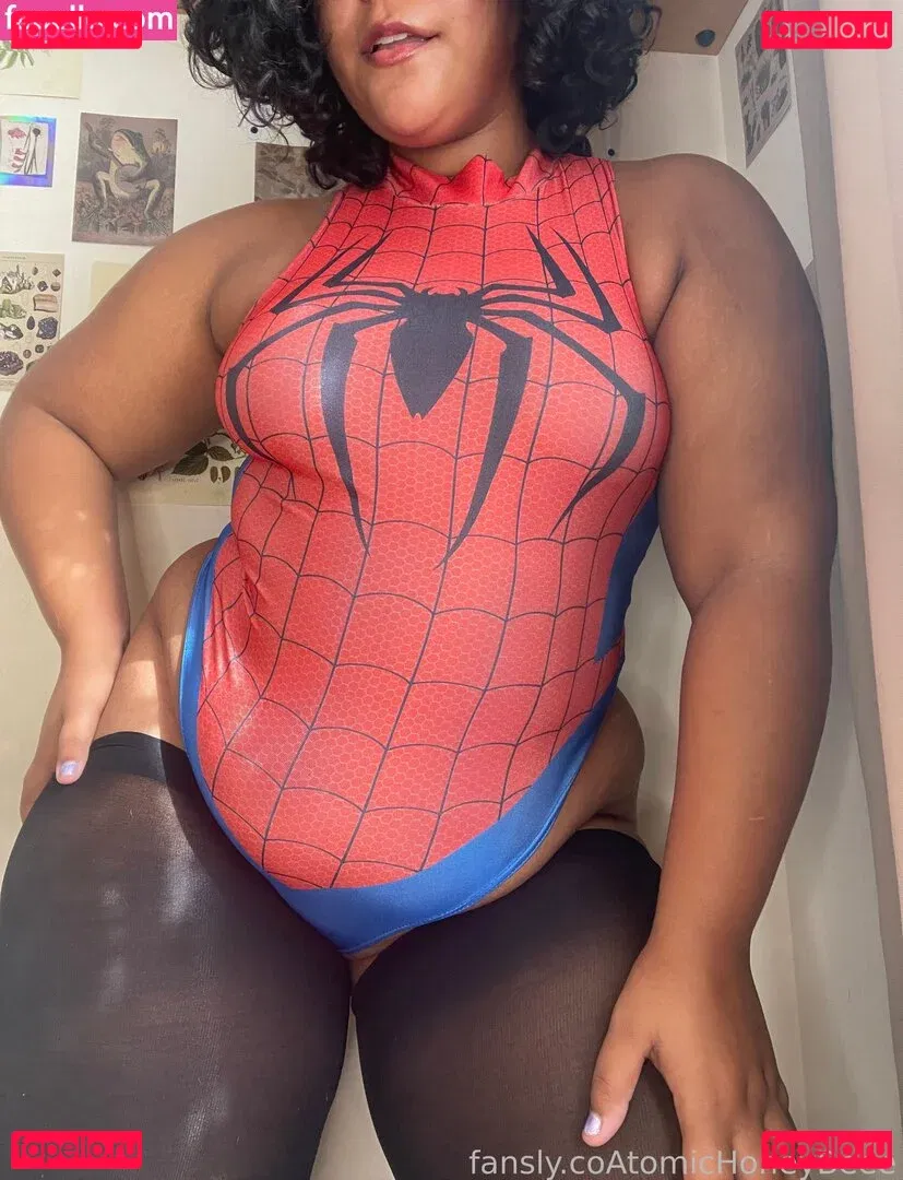 AtomicHoneyBee Onlyfans Photo Gallery 