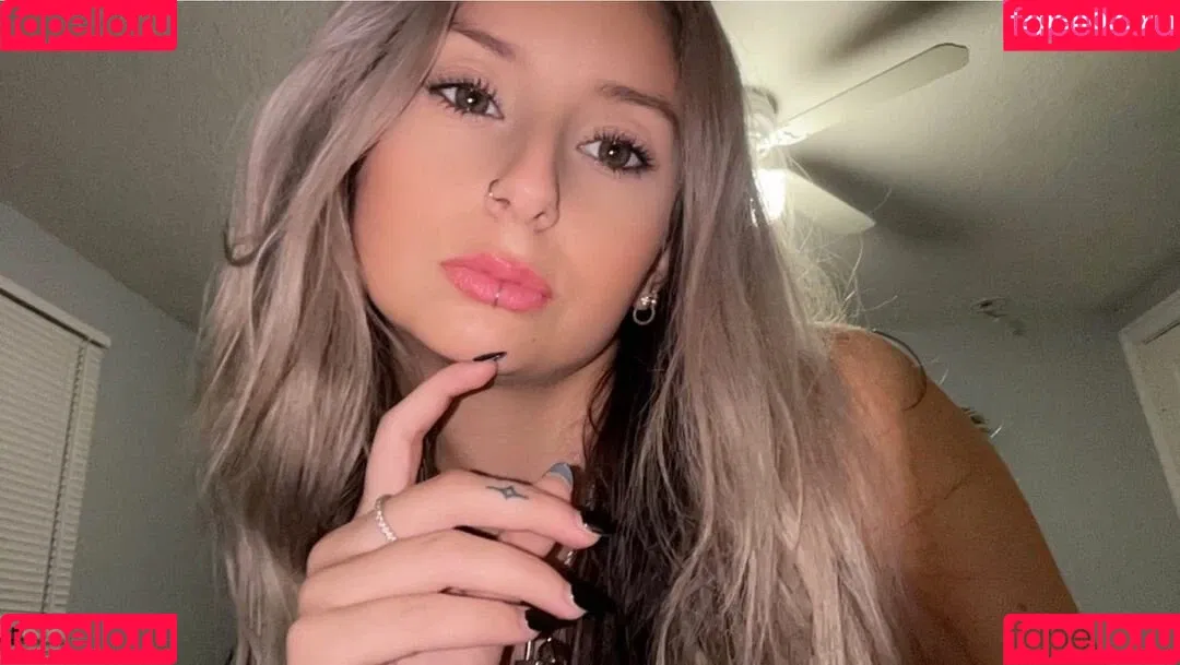 mommyymilff Onlyfans Photo Gallery 