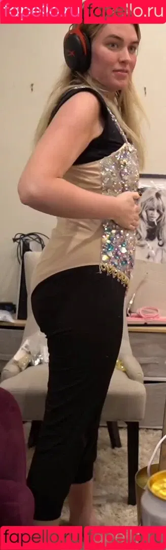 QTCinderella Onlyfans Photo Gallery 