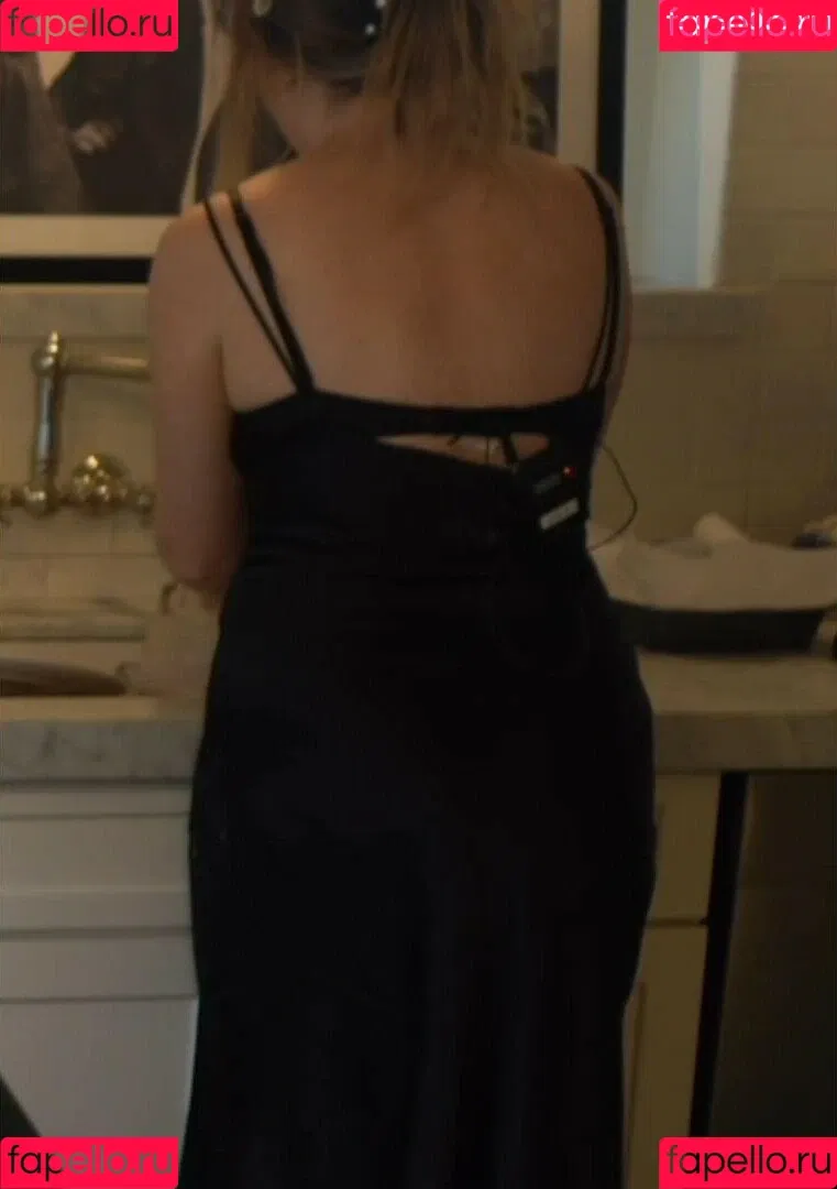 QTCinderella Onlyfans Photo Gallery 