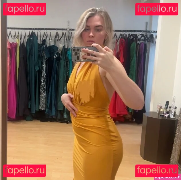 QTCinderella Onlyfans Photo Gallery 