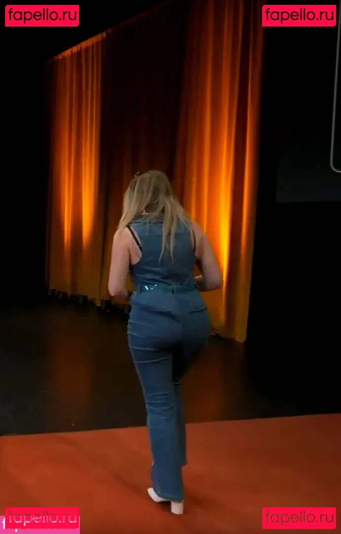 QTCinderella Onlyfans Photo Gallery 