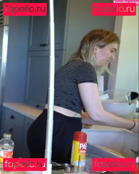 QTCinderella Onlyfans Photo Gallery 