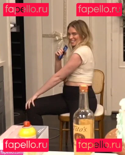 QTCinderella Onlyfans Photo Gallery 