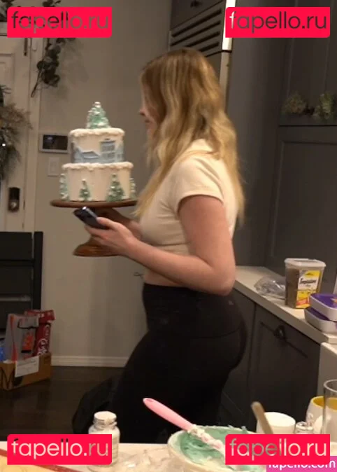 QTCinderella Onlyfans Photo Gallery 