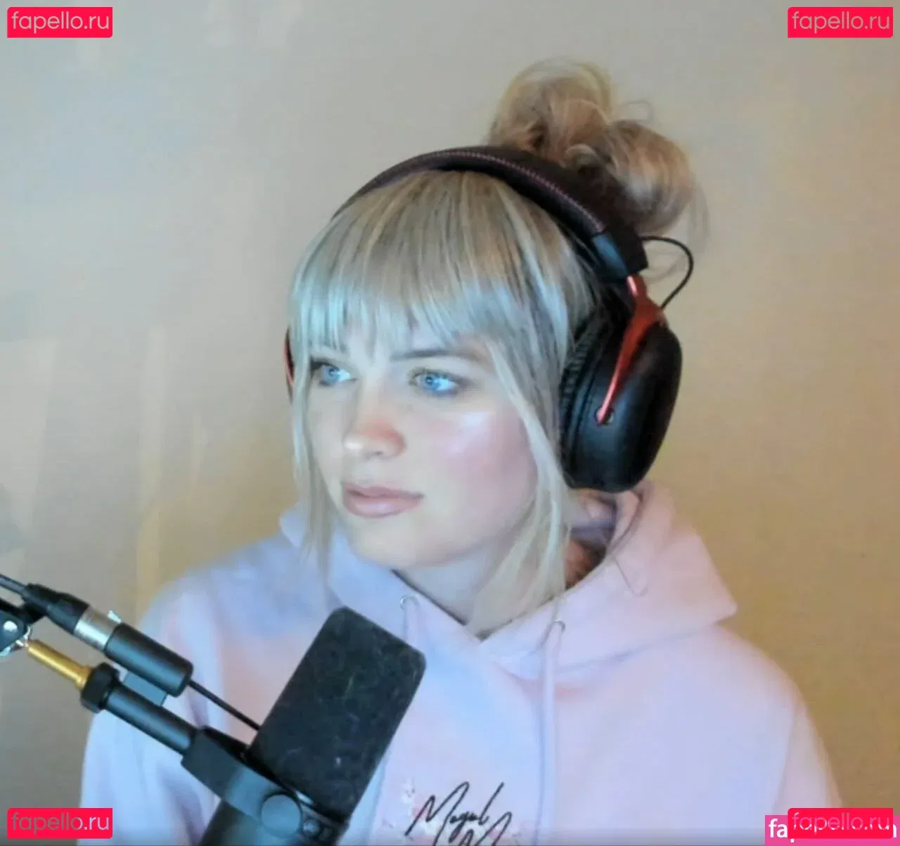 QTCinderella Onlyfans Photo Gallery 