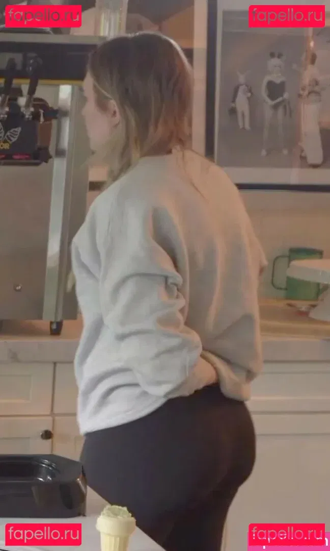 QTCinderella Onlyfans Photo Gallery 