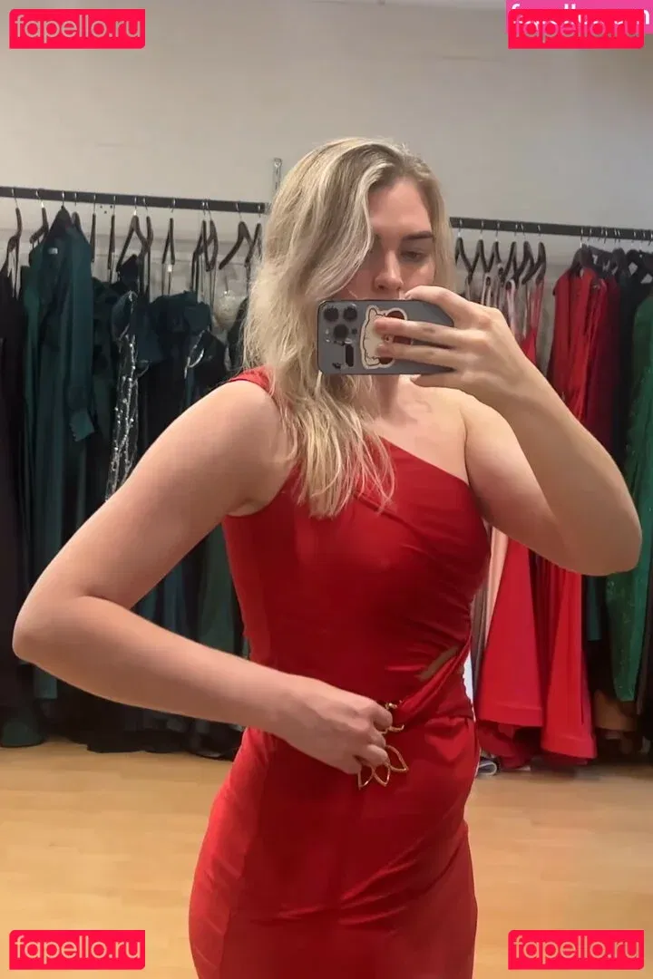 QTCinderella Onlyfans Photo Gallery 