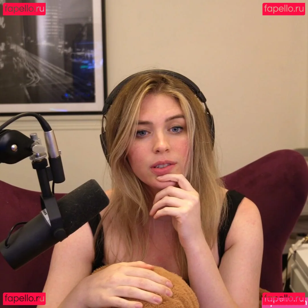 QTCinderella Onlyfans Photo Gallery 