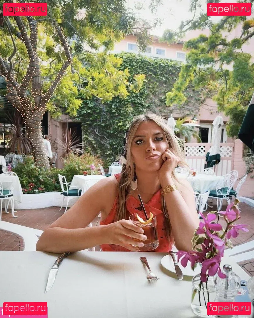 QTCinderella Onlyfans Photo Gallery 