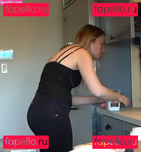 QTCinderella Onlyfans Photo Gallery 