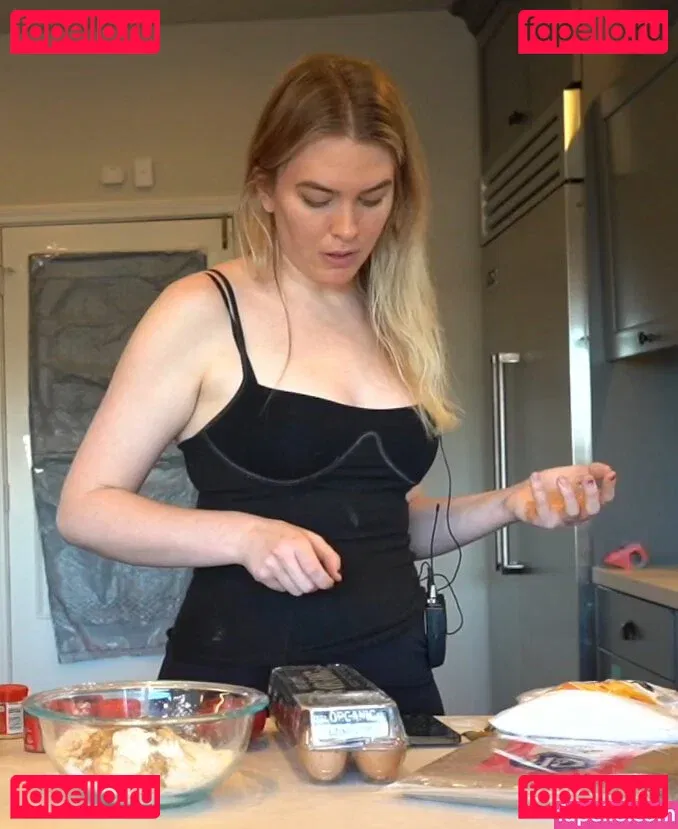 QTCinderella Onlyfans Photo Gallery 