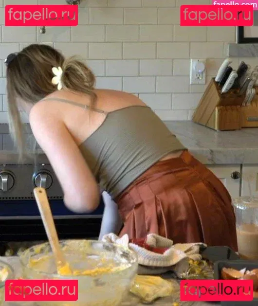 QTCinderella Onlyfans Photo Gallery 