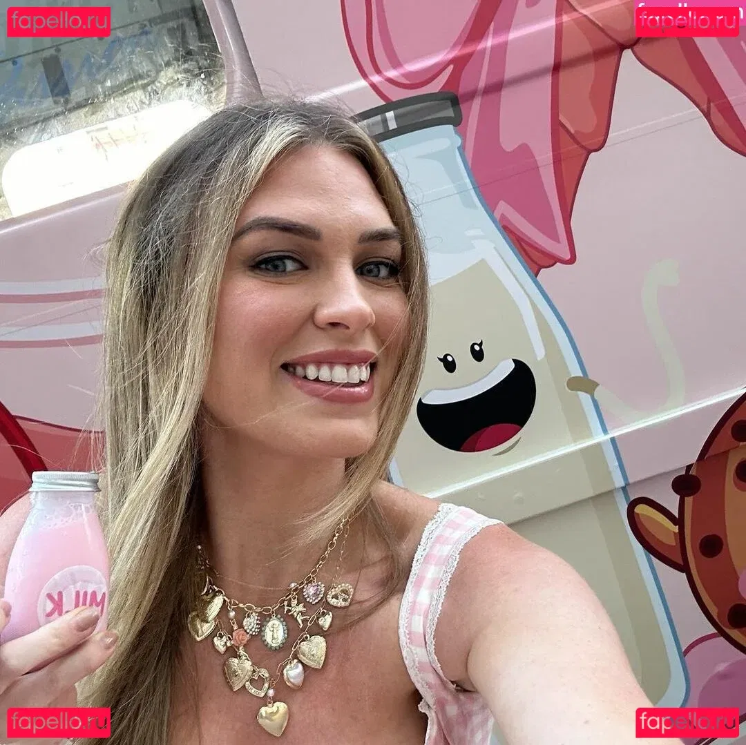 QTCinderella Onlyfans Photo Gallery 