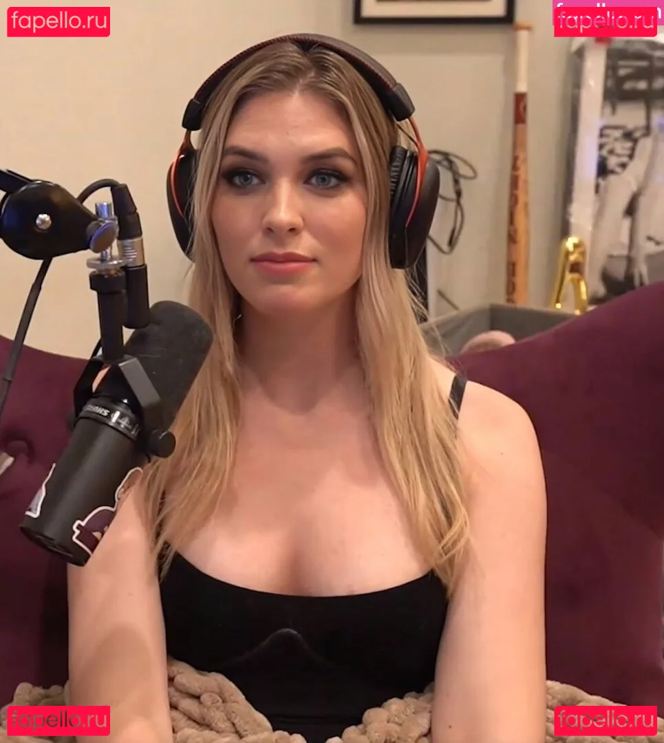 QTCinderella Onlyfans Photo Gallery 