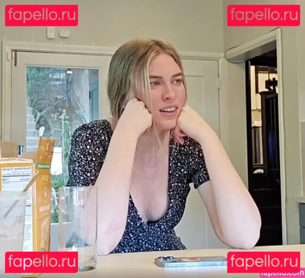 QTCinderella Onlyfans Photo Gallery 