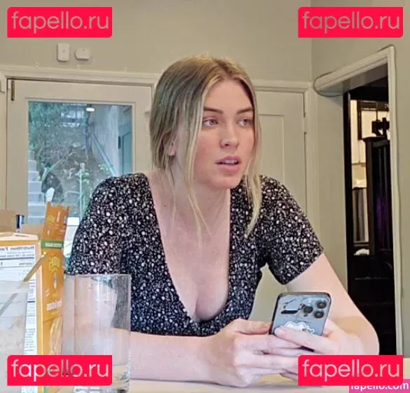 QTCinderella Onlyfans Photo Gallery 